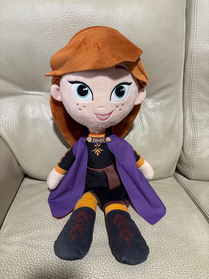 Poupée Anna ( la reine des neige )