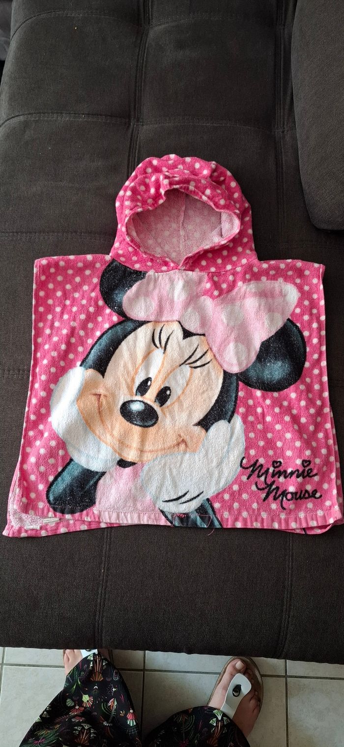 Cape de bain bébé minnie