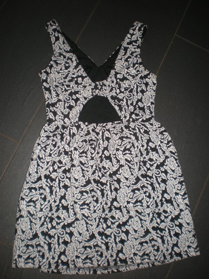 Robe Monny Mood taille M / 38 comme neuve - photo numéro 3