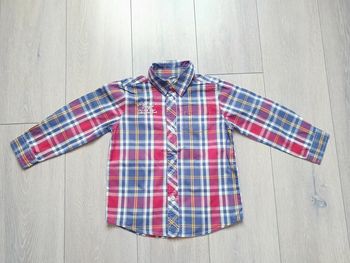 Tres belle chemise bleu et bordeaux. Fille 5 ans