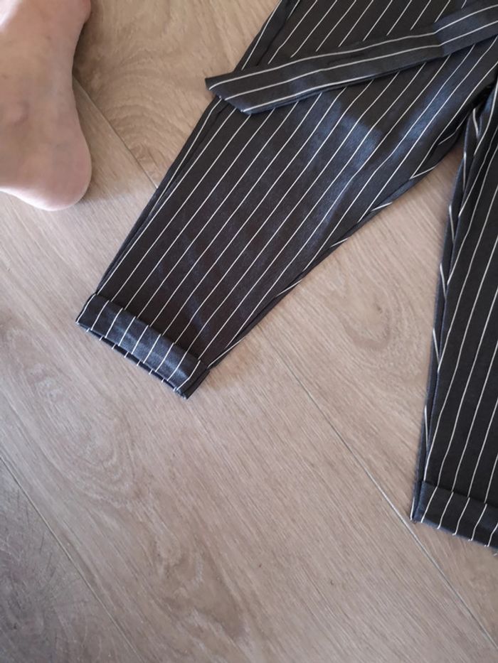 Pantalon neuf 4ans - photo numéro 3