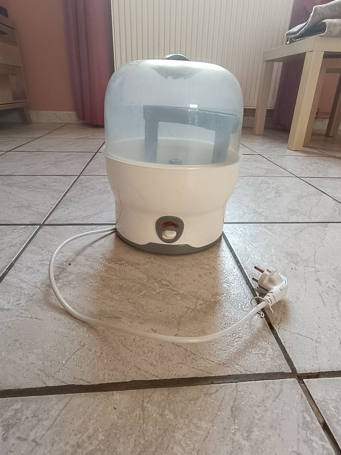 Stérilisateur de biberons