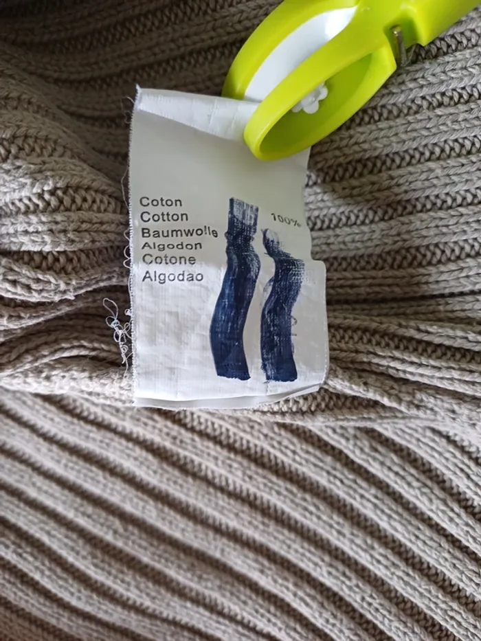 Gilet zippé 8 ans YCC - photo numéro 4