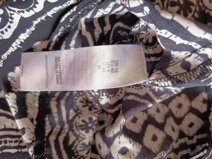Robe courte sans manches. Marque Iska. (902) - photo numéro 6
