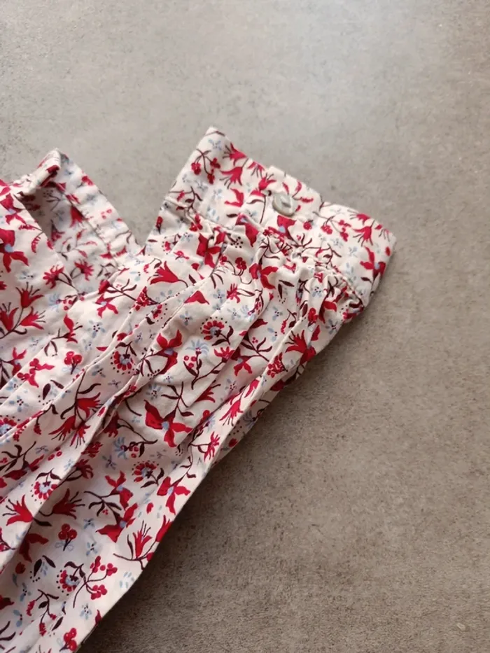 Chemise fleurs rouges H&M adorables 104cm manches longues - photo numéro 4
