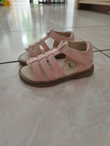 Sandale rose taille 21