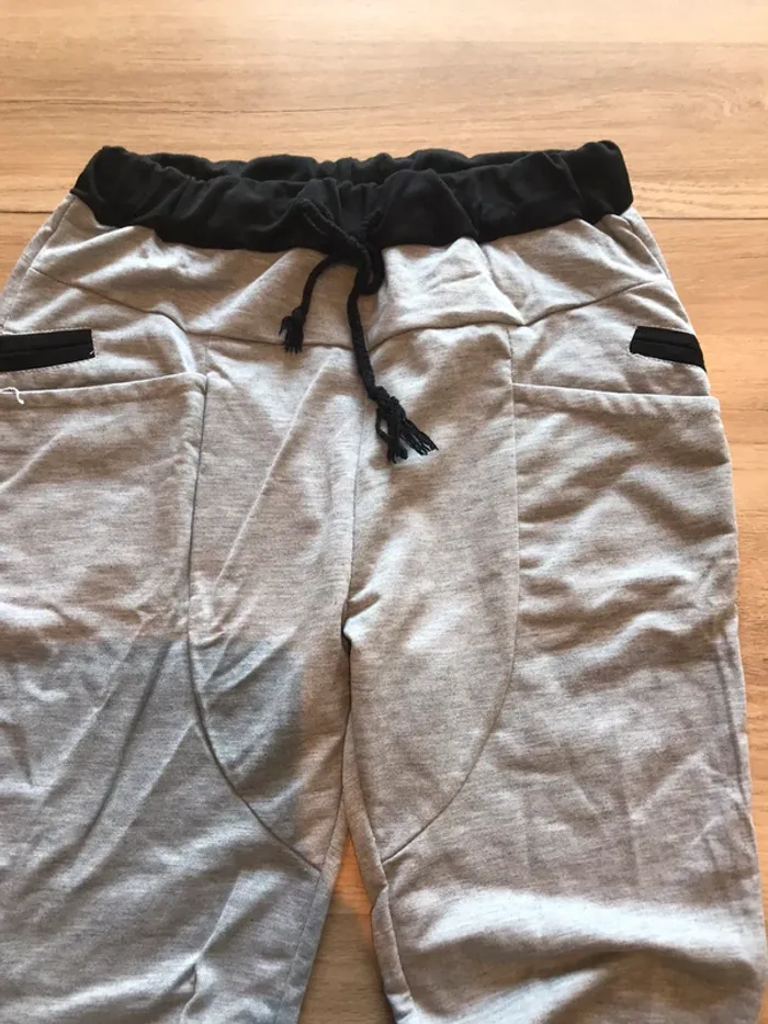 Jogging taille 38 - photo numéro 2
