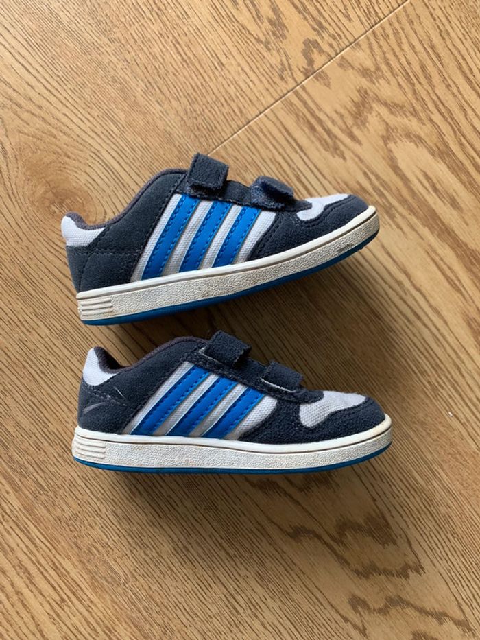 Basket adidas t22 - photo numéro 2