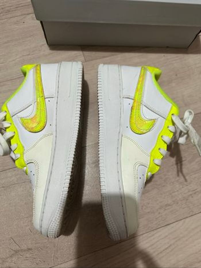 Basket Nike air force 1 pointure 39 - photo numéro 2