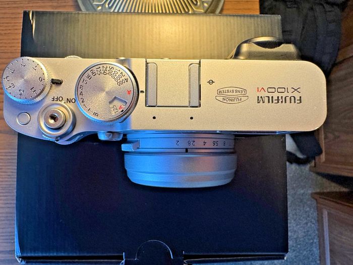 Fujifilm X100VI + boîte et accessoires (argent) - photo numéro 6