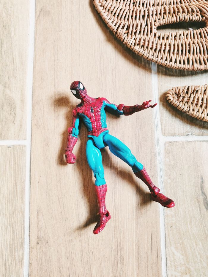 🦟Figurine Spider-man Avengers catapulting année 2002 marque Toy biz