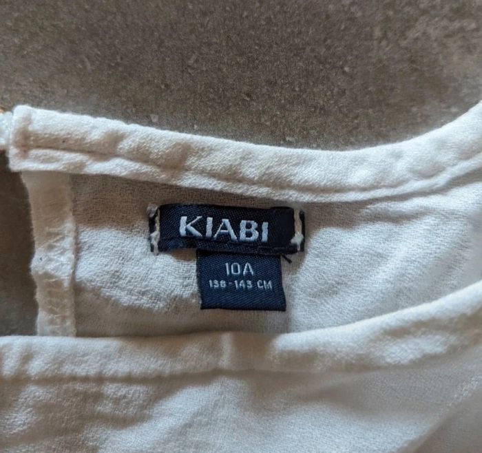 Blouse blanche 10 ans - photo numéro 3