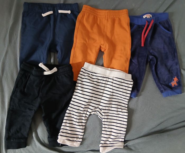 Lot pantalons garçon 6 mois