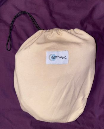 Écharpe de portage élastique et sa housse