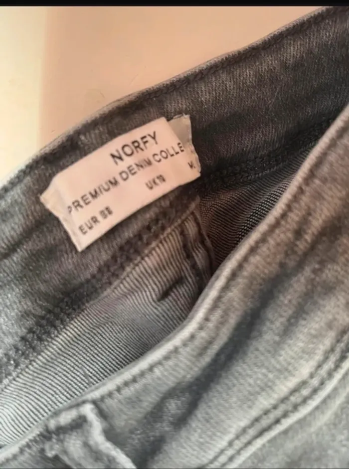 Jeans taille haute norfy en 38 - photo numéro 3