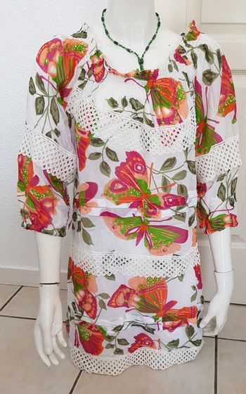 Robe imprimé papillon, finition crochet 100%coton