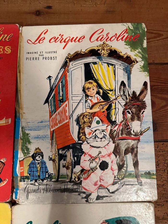 Lot de 4 livres Caroline Grands albums Hachette anciens état satisfaisant Probst - photo numéro 4