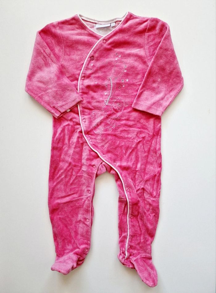 Noukie's - Grenouillère / pyjama une pièce / dors bien en velours (18 mois)
