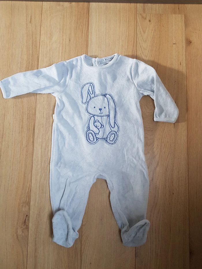 lot 4 pyjamas velours 12 mois - photo numéro 4