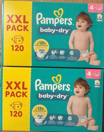 2 cartons de couches Pampers taille 4
