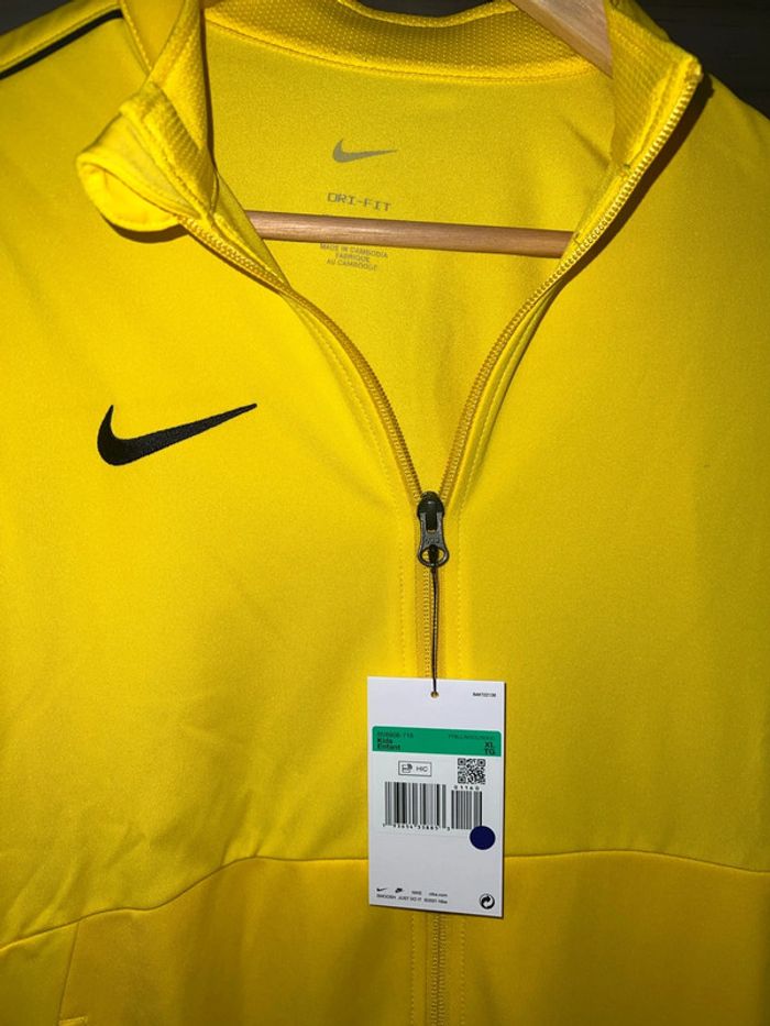 Haut de survêtement Nike Taille XL enfant - photo numéro 2