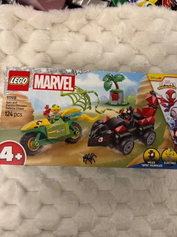 Coffret lego Marvel