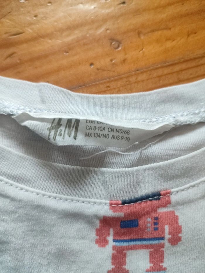 T shirt h&m 8 ans - photo numéro 3