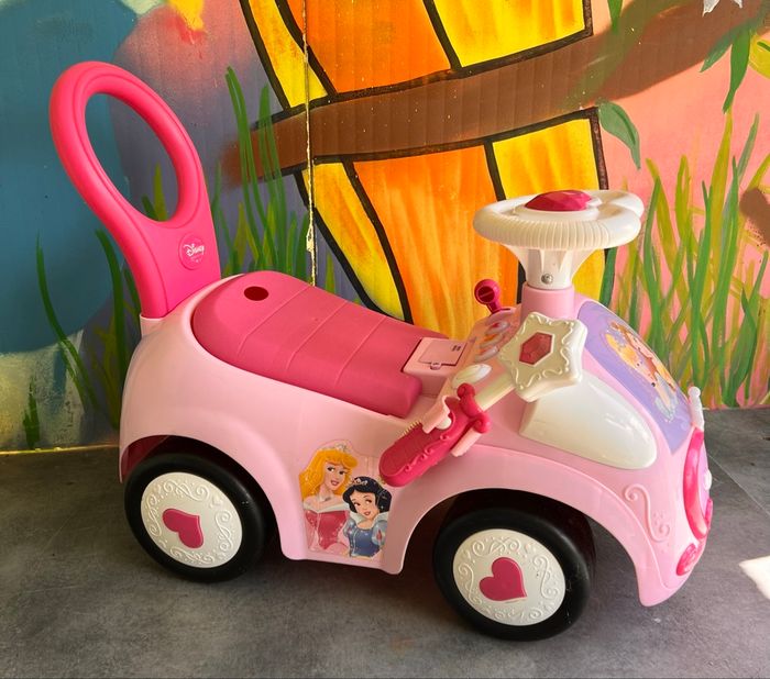Trotteur porteur Princesse Kiddiland - photo numéro 1
