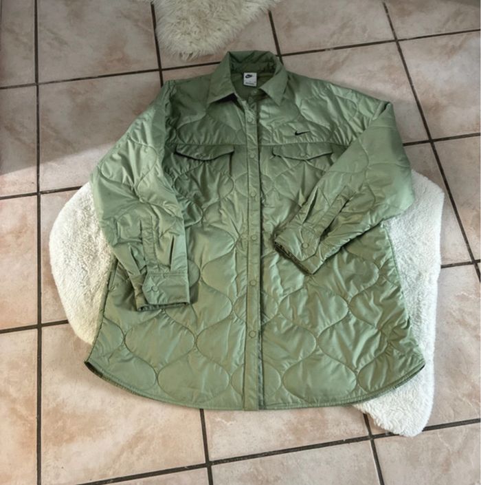 Veste femme Nike taille M - photo numéro 2