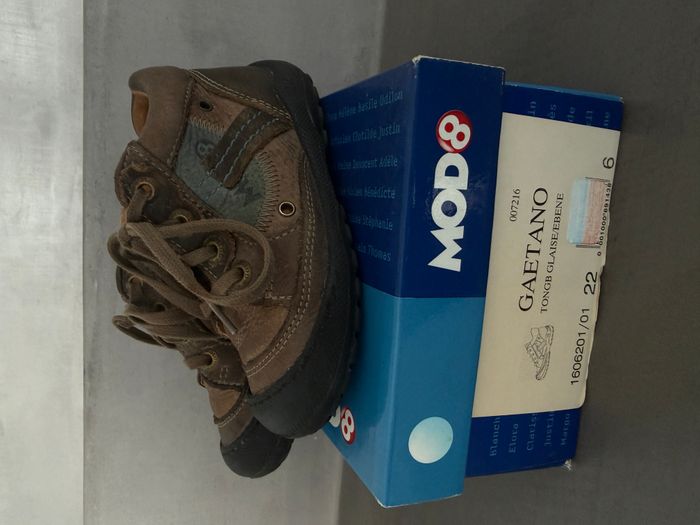 Chaussures bébé en cuir 22 Mod8