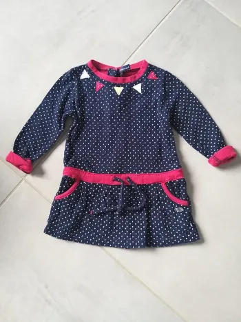 Robe à petit pois en 23 mois