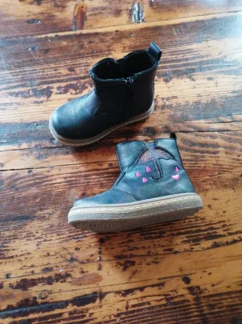 Bottines cuir pointure 21