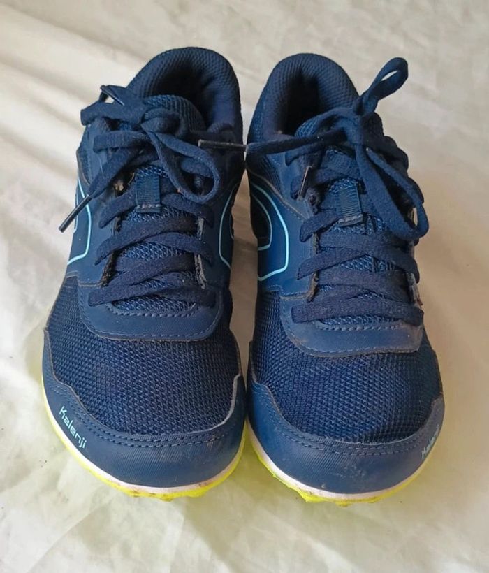 Baskets chaussures de foot taille 37 - photo numéro 3