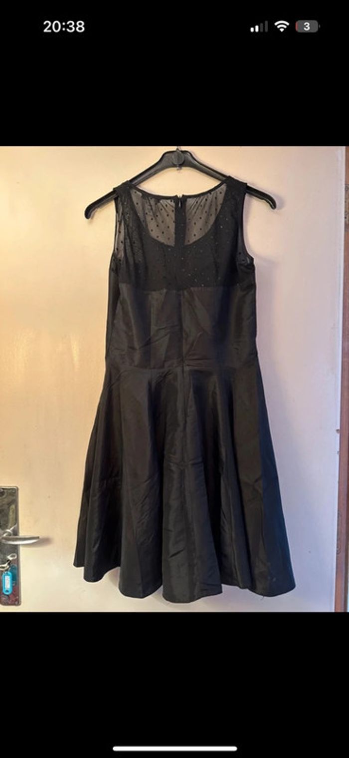 Robe noire - photo numéro 4
