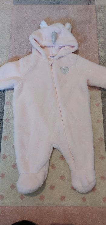 Combinaison toute douce 6 9 mois