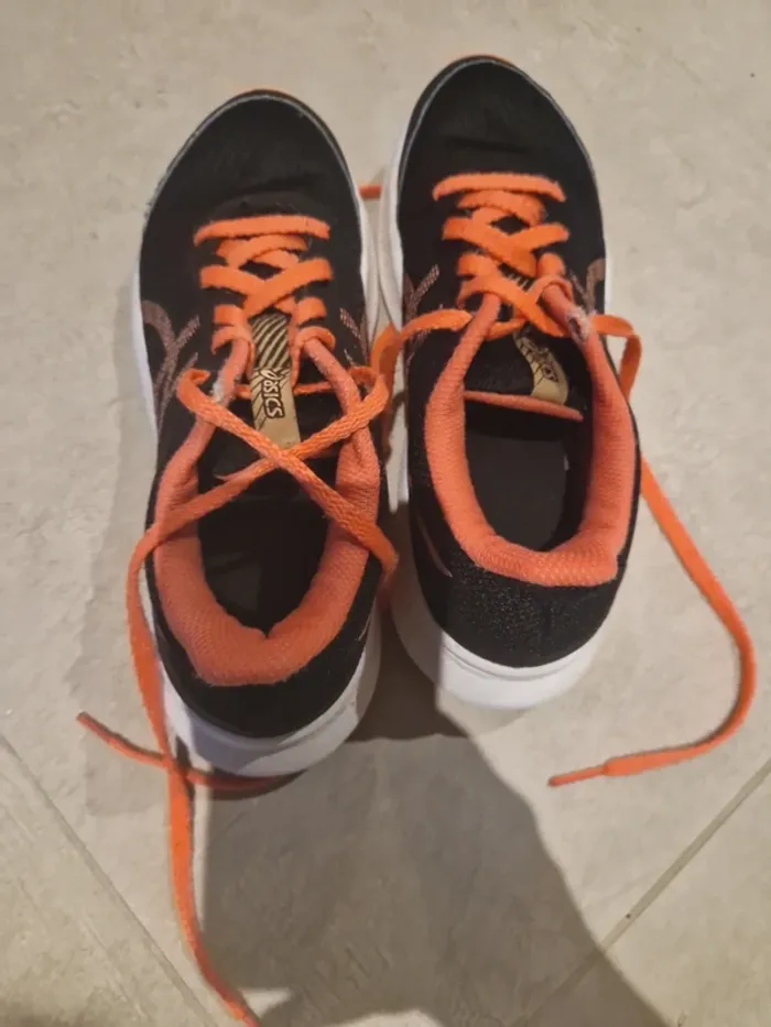 Basket asics noir et corail taille 35.5 - photo numéro 6