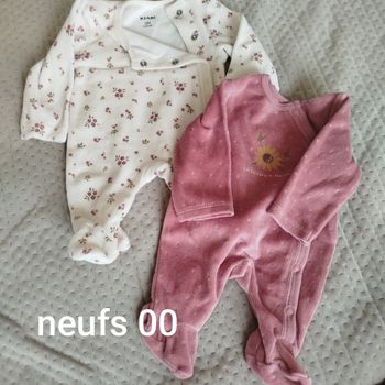Lot vêtements bébé fille 