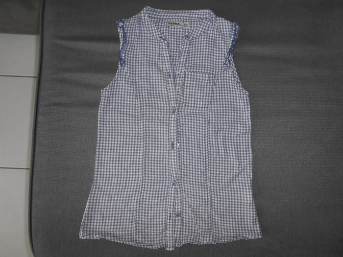 Haut (Tape à l'oeil), taille: 8 ans à 0,50 EURO