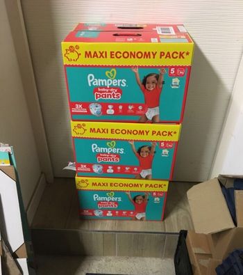 Couches Pampers baby dry pants taille 5