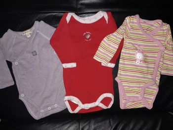 Lot bodys 3 mois