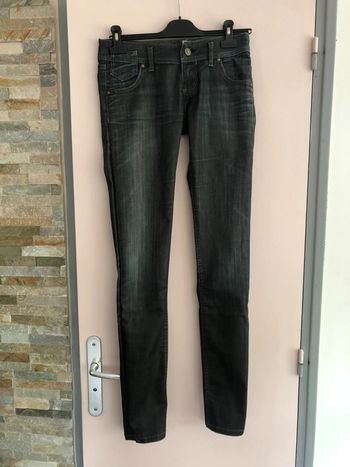 Jean huilé taille basse 28*34