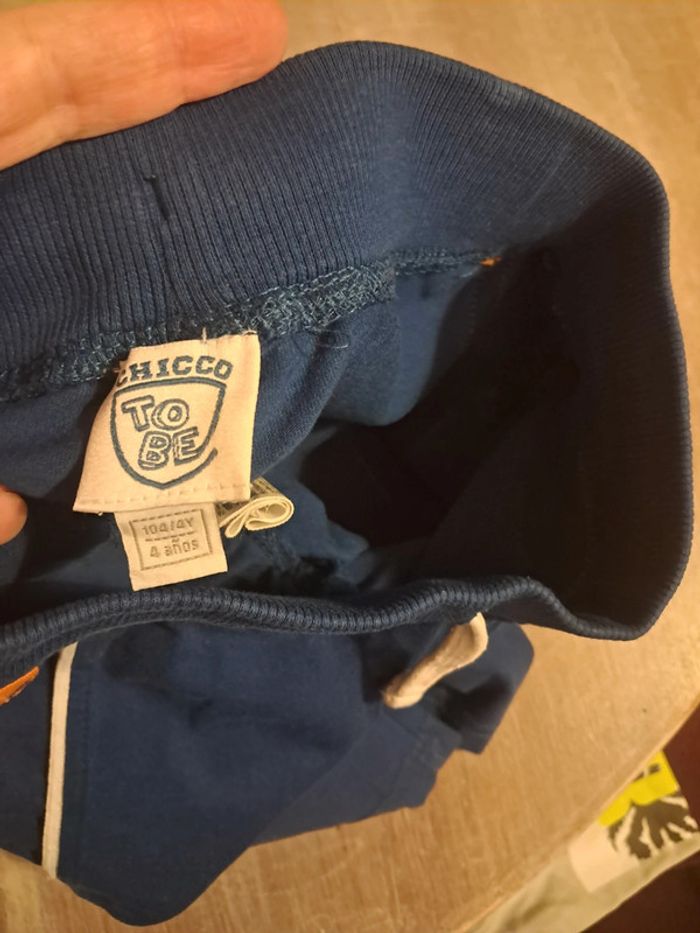 Short 4 a - photo numéro 3