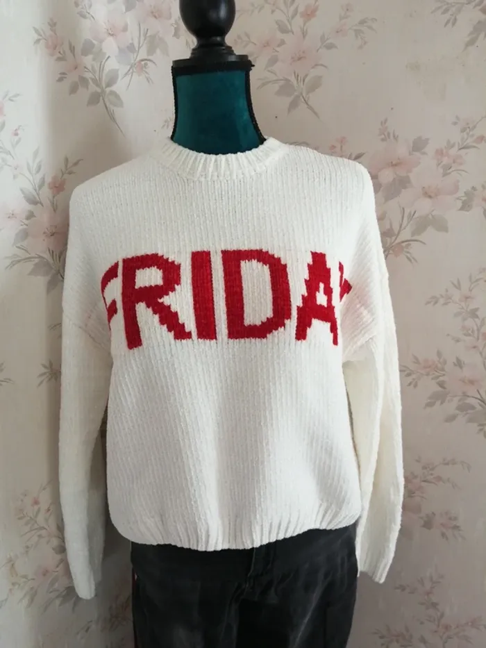 Pull crème en maille chenille à message friday rouge / jennyfer / (S) - photo numéro 3