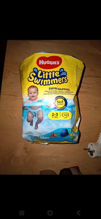 Couche d'eau de bain bébé