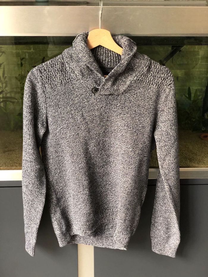 Pull gris celio