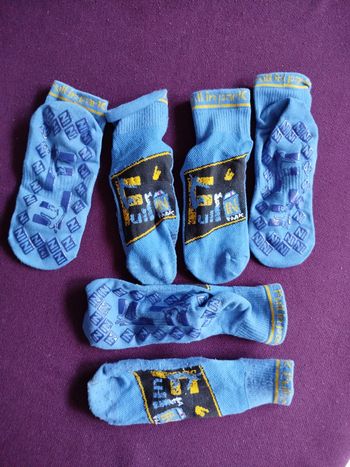 3 paires de  Chaussettes intérieures taille M pour 7 a 10 ans