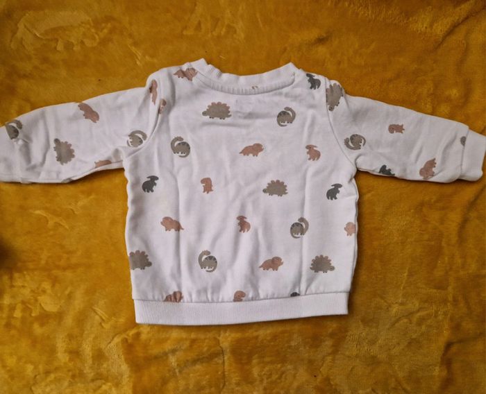 Pull 6 mois - photo numéro 2
