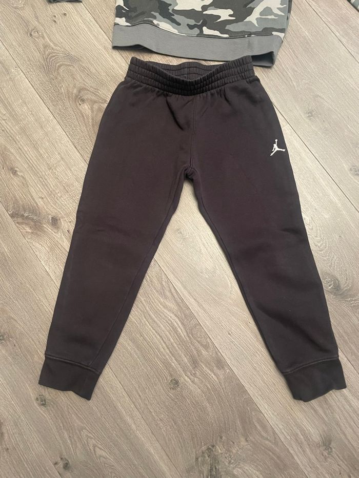 Ensemble Jordan 7 ans 122 centimètres - photo numéro 3