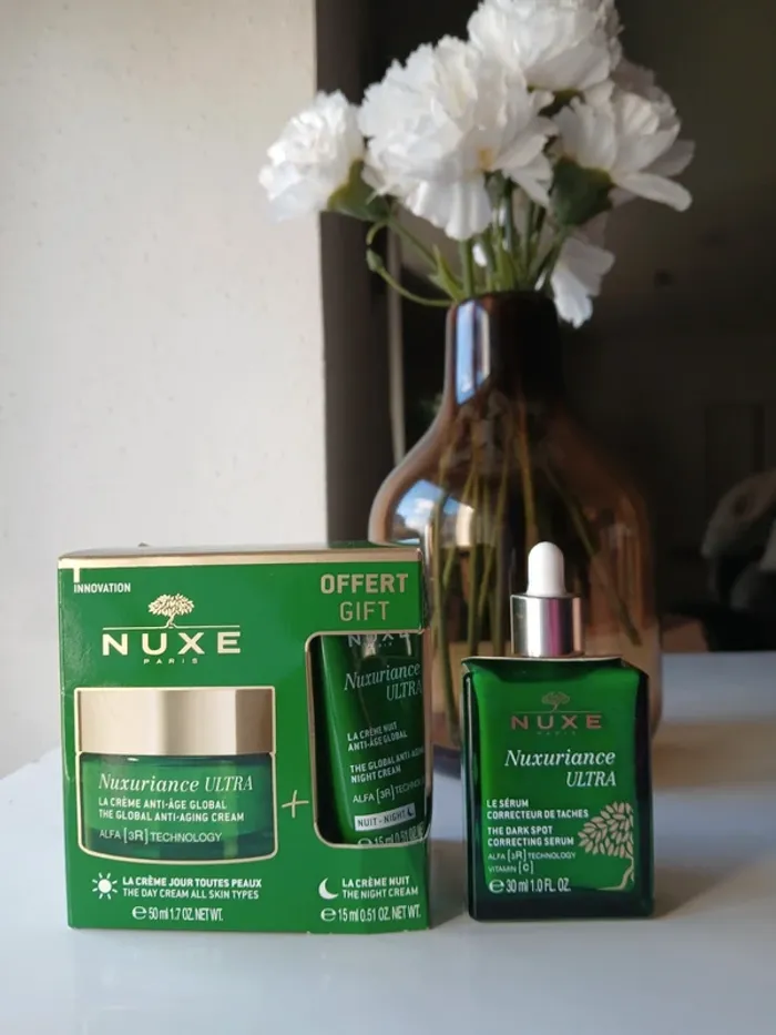 Nuxe Skincare complète Nuxuriance Ultra