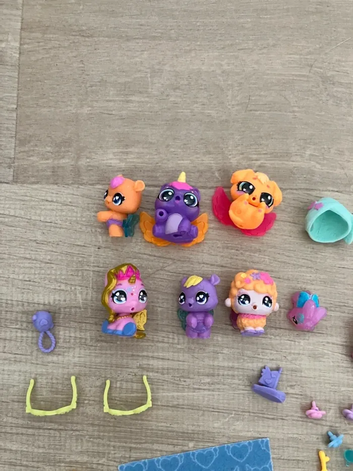 Lot de 6 mini figurines hatchimals avec accessoires - photo numéro 2